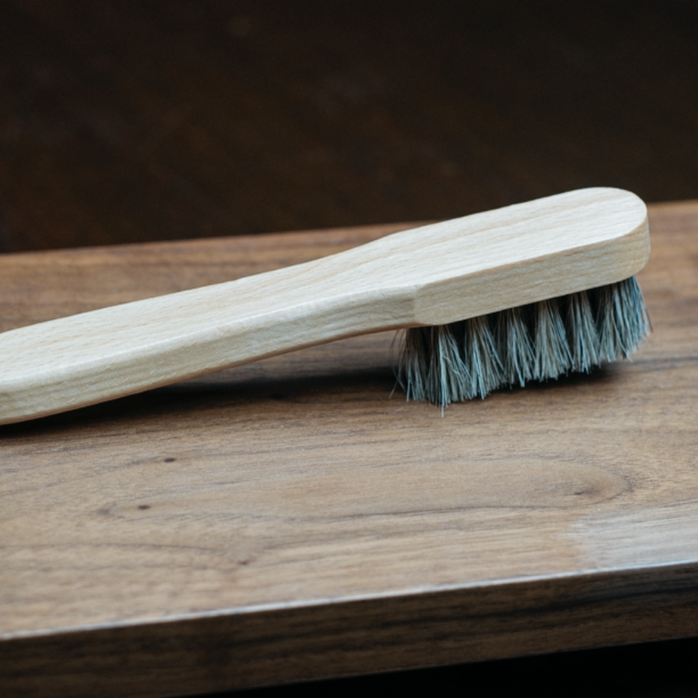 Horse Hair Welt Brush